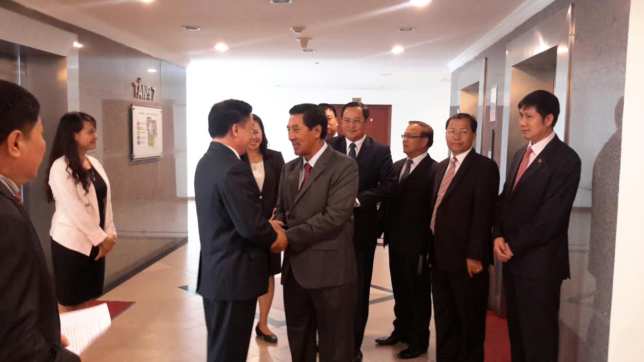 ลาวชื่นชมประสบการณ์ของเวียดนามในด้านการบริหารการเงิน